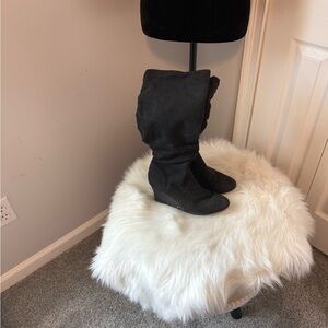 Black Suede Women's Boots with wedge heel, Size 7 in GUC